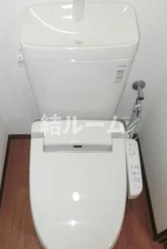 板橋区前野町３丁目の賃貸マンションのトイレ
