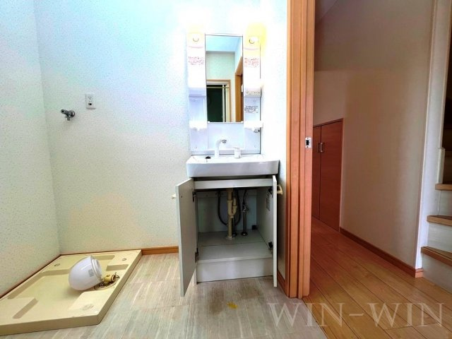 LIFE・UENOの洗面所|イメージ（同建物内別部屋の写真です）