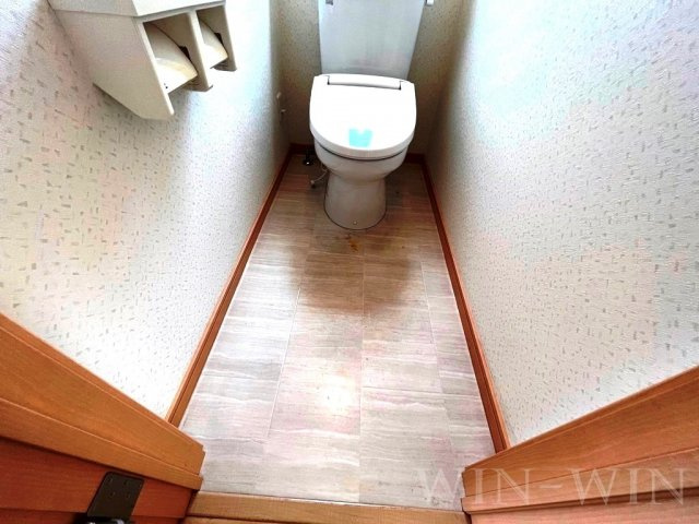 LIFE・UENOのトイレ|イメージ（同建物内別部屋の写真です）