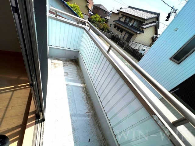 LIFE・UENOのバルコニー|イメージ（同建物内別部屋の写真です）