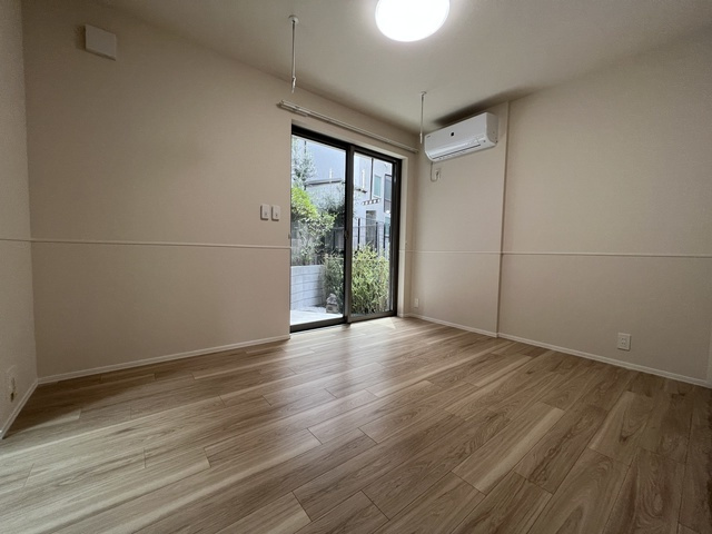 アイコニックエビスマルラニの子供部屋|★明るいフローリングの角部屋です★