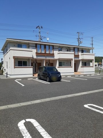 ワンネスサピーＣの駐車場