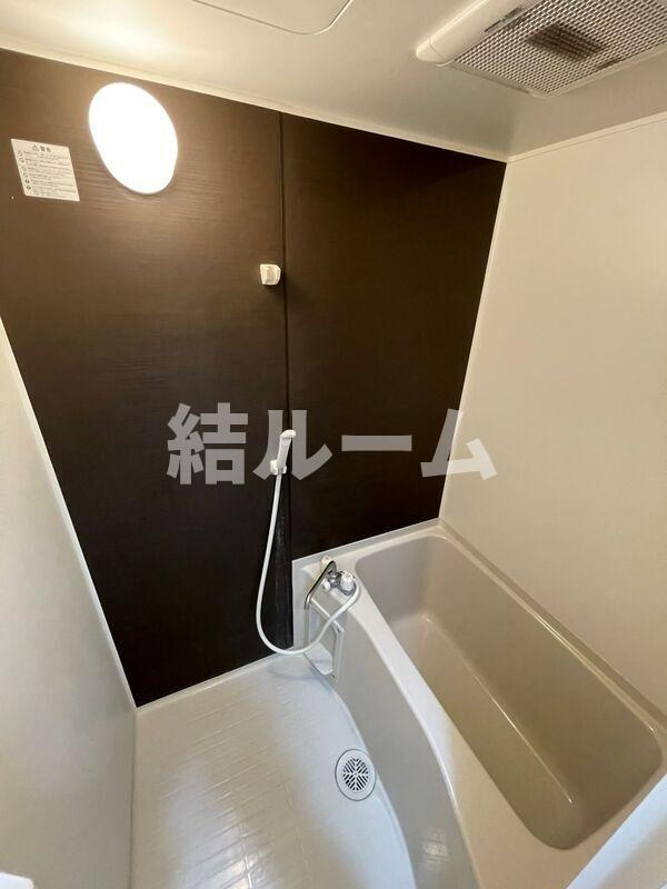 富士見市関沢３丁目の賃貸マンションの浴室