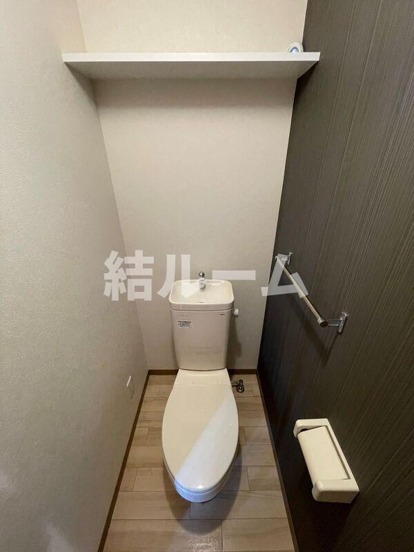 富士見市関沢３丁目の賃貸マンションのトイレ