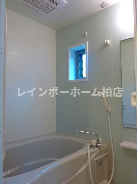 特典：仲介手数料が50％OFFです‼の浴室|追い焚き機能・浴室乾燥機があります