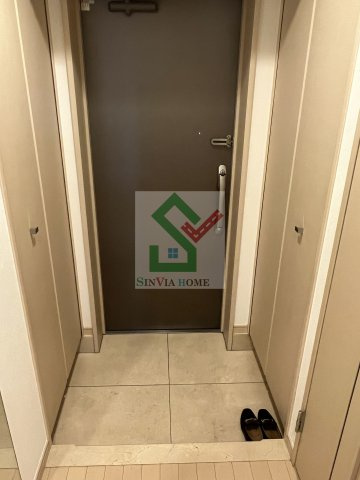 コンフォート栗原の玄関