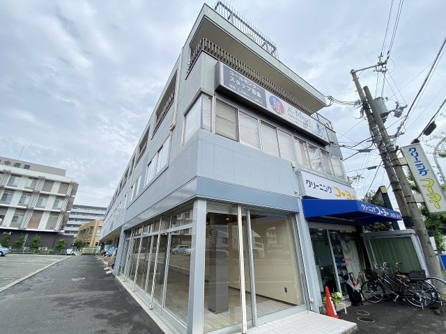 茨木市東奈良３丁目の店舗一部の外観