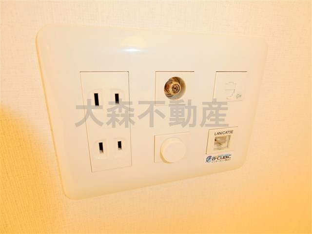 コンフォリア大森トロワの設備|マルチコンセント　