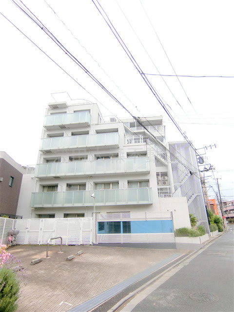 コンフォリア大森トロワの外観
