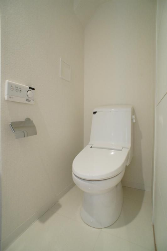 エスティメゾン三軒茶屋Ⅱのトイレ|コンパクトで使いやすいトイレです