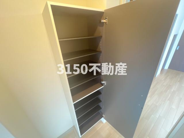 ルヴニール・KATADAの収納|シューズBOX