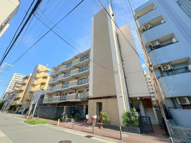 トレンドヤマモの外観