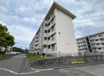 狩口台住宅22号棟の外観