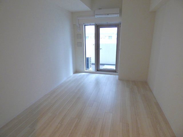 【寝室】エスリード谷町四丁目 