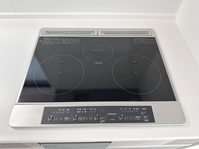 東区矢賀4丁目のキッチン|IHクッキングヒーター☆
火が出ないために安全性も高いと考えられます。 さらに、安定した加熱管理制御が容易に行えるため、素材を均一に加熱する料理やスープなどの液体の加熱に適しています♪