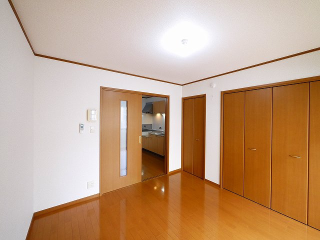 グレイス学園前の寝室