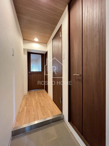 グランデージ清水谷の玄関|同マンション別部屋：参考写真