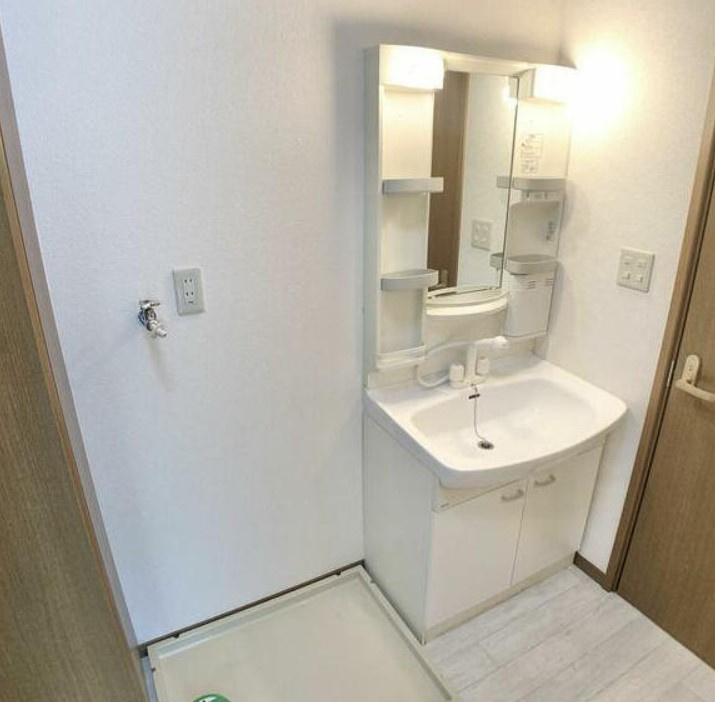 コーラル信栄の洗面所|別部屋参照写真