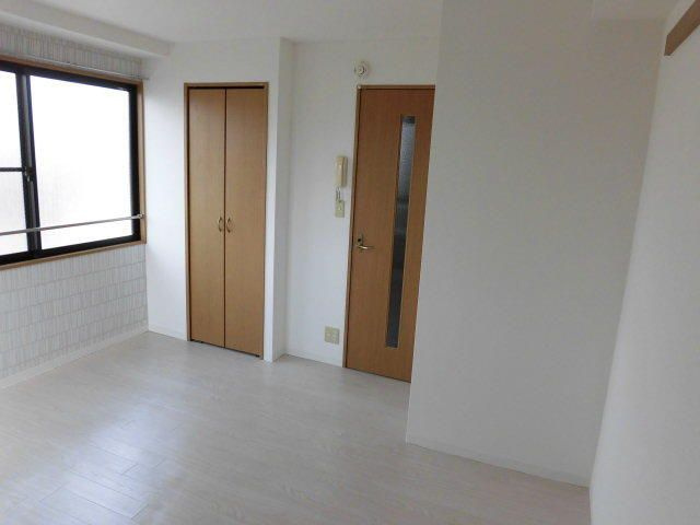 サンフラワーⅢのその他|別部屋参考写真となります