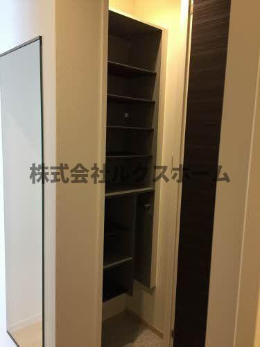 シャーメゾン千里丘の玄関|きれいな玄関です