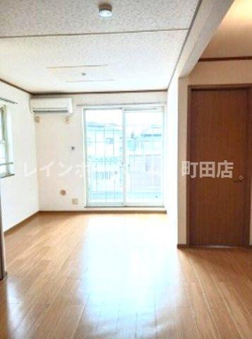 フルール3※初期費用分割あと払いサービス利用可能物件の居間・リビング