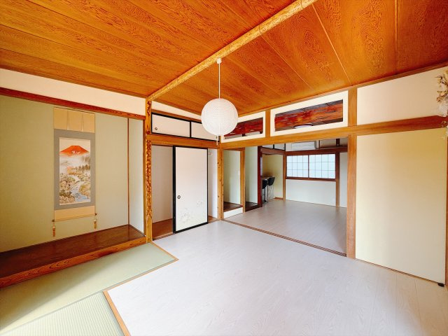【中古戸建】安中市安中1丁目の和室|■1階和室｜和室でしか味わえない畳ならではの香りや素材で和のやすらぎを感じてください♪休日はお子様とお昼寝するのにも最適です