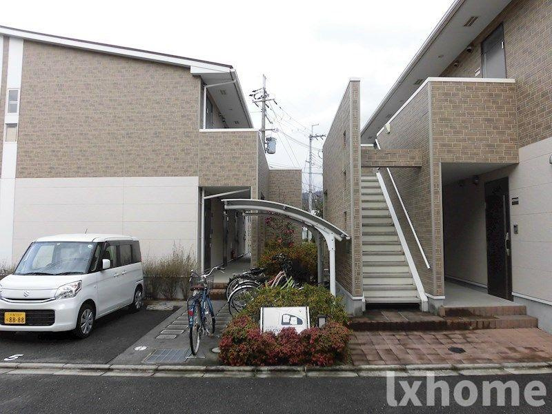 エスポアールB棟のエントランス|毎日通るエントランスはこのようになっています