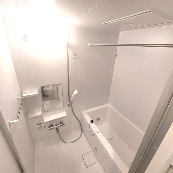 クレール三軒茶屋の浴室