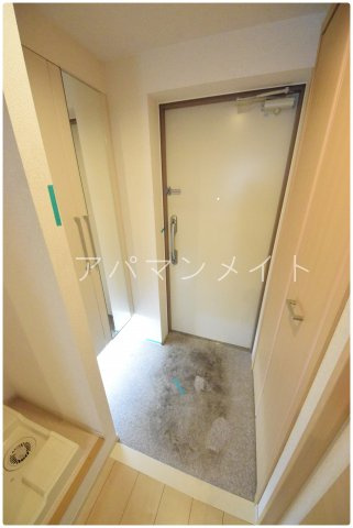 【玄関】 | ヴィレッジＹｕＵｋｉ | 収納もある玄関です