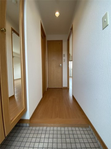 アーバングランデ本荘の玄関