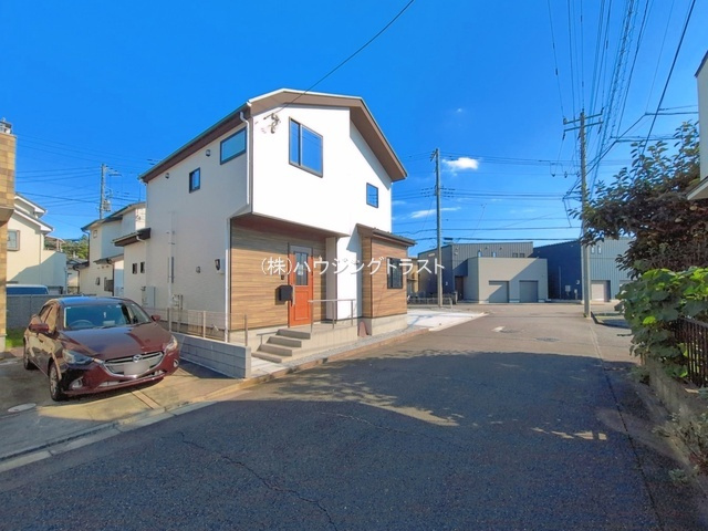 仲介手数料無料　KEIAI TERRACE所沢市東狭山ケ丘10期・新築全1棟の前面道路含む現地写真
