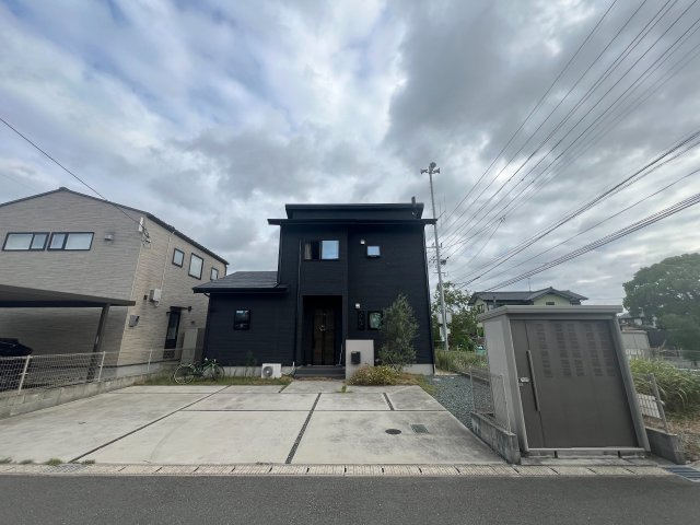 佐賀市嘉瀬町　築浅一戸建て！