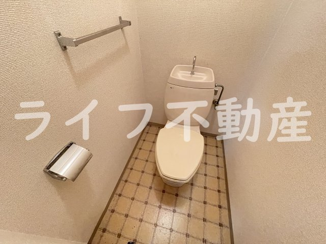メゾン金岡のトイレ|ゆったりとした空間のトイレです