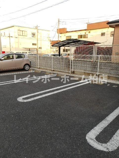 特典：仲介手数料が50％OFFです‼の駐車場|駐車場に車を止められます