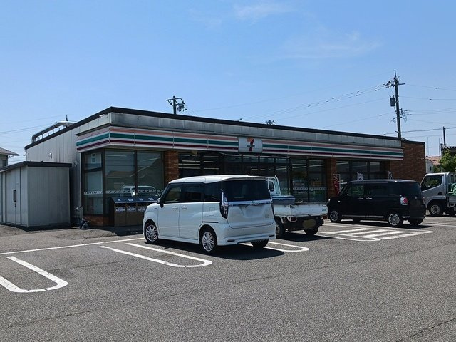ソレアードの周辺|セブンイレブン春江為国店まで990m