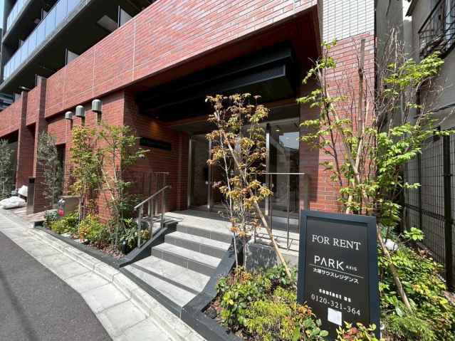 豊島区南大塚２丁目の賃貸マンションのエントランス