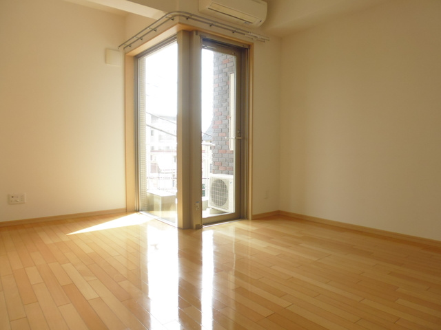 Ｖｉｌｌａ　Ｎｏａｈ．本多の洋室