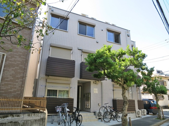 ディアコートの外観|大人っぽい外観の建物です♪