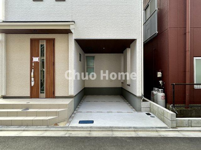江戸川区篠崎町3丁目新築分譲住宅の駐車場|カースペース