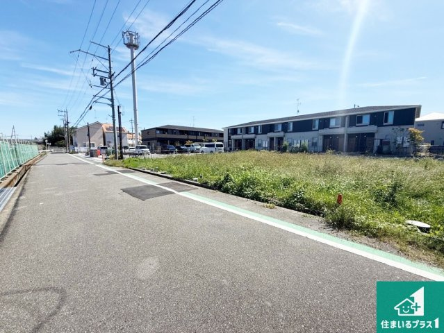 堺市美原区北余部　第1期　新築一戸建ての前面道路含む現地写真|周辺は落ち着いた街並みの住宅地！子育てがしやすい住環境です！まだ未完成ですが、現地でしかわからない事もございます。是非一度ご覧ください。