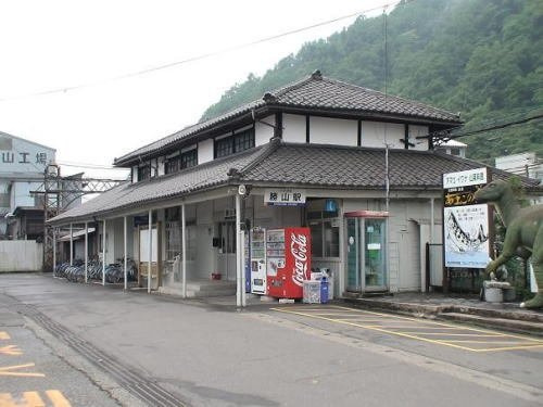 エルカ－サ　Ｃの周辺|えちぜん鉄道 勝山駅まで1800m
