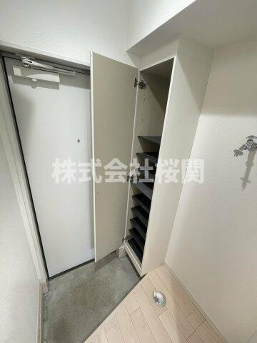 グラン浅間台の玄関