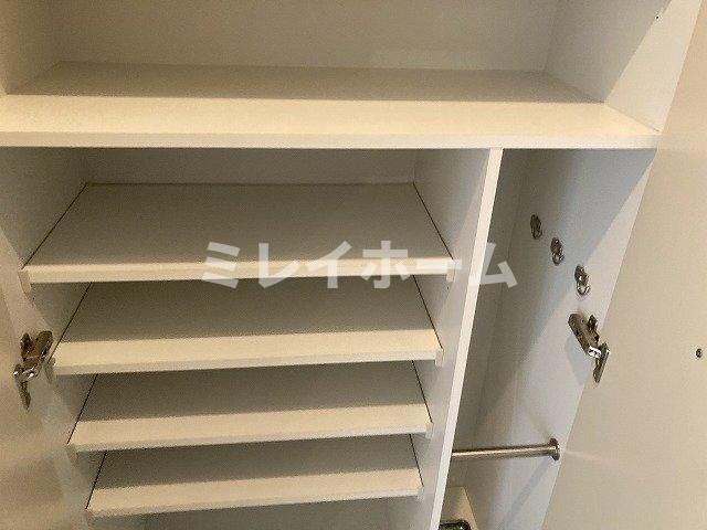 ヴォーガコルテ大森北の玄関