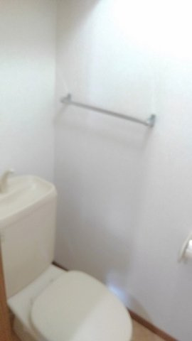 アンソレイユ　　　刈谷市近郊の賃貸はクラスホーム刈谷店のトイレ|清潔感のあるトイレです