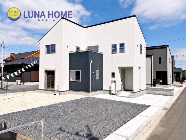 笠間市旭町第13　新築戸建　2号棟の外観|住宅ローンについてご不安な方もお任せください♪経験豊富なスタッフが丁寧にサポートいたします！