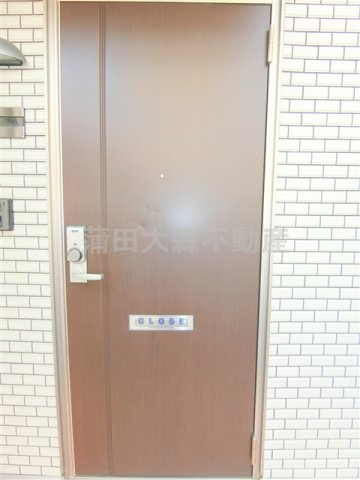 シャトレット・ド・マティネの玄関