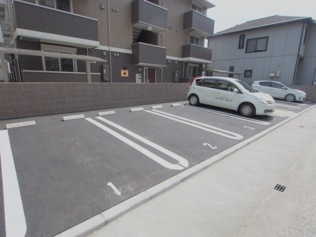 フォレストギオンの駐車場