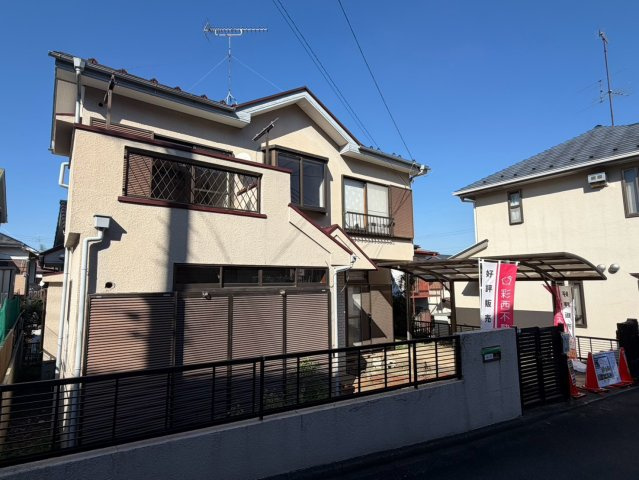 所沢市上山口中古戸建の居間・リビング