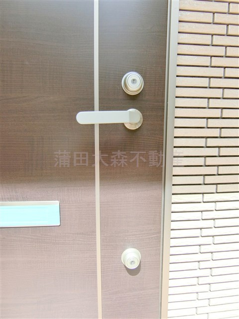シャルールの玄関