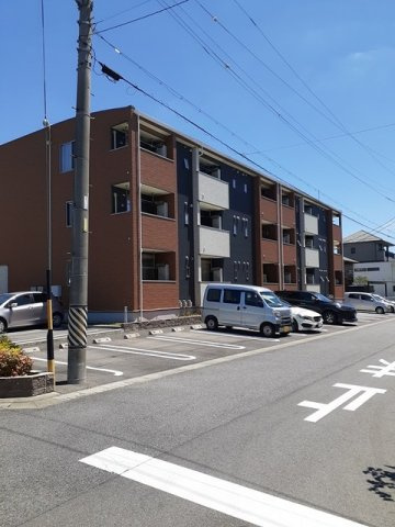 メゾンドプランドール　　　刈谷市近郊の賃貸はクラスホーム刈谷店の駐車場|駐車場があります